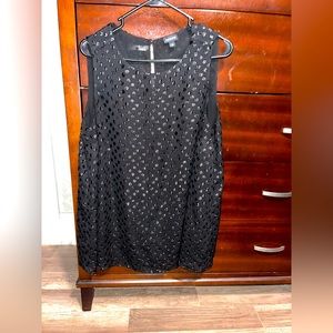 Torrid 1X. 14-16 top. Worn a few times. Great for a night out.